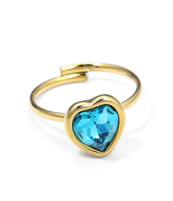 Anillo dorado de corazón con cristal facetado