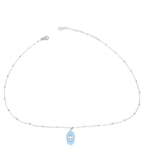 Collares plateados con óvalo multicolores