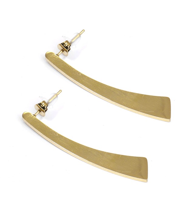 Pendientes alargados minimalistas