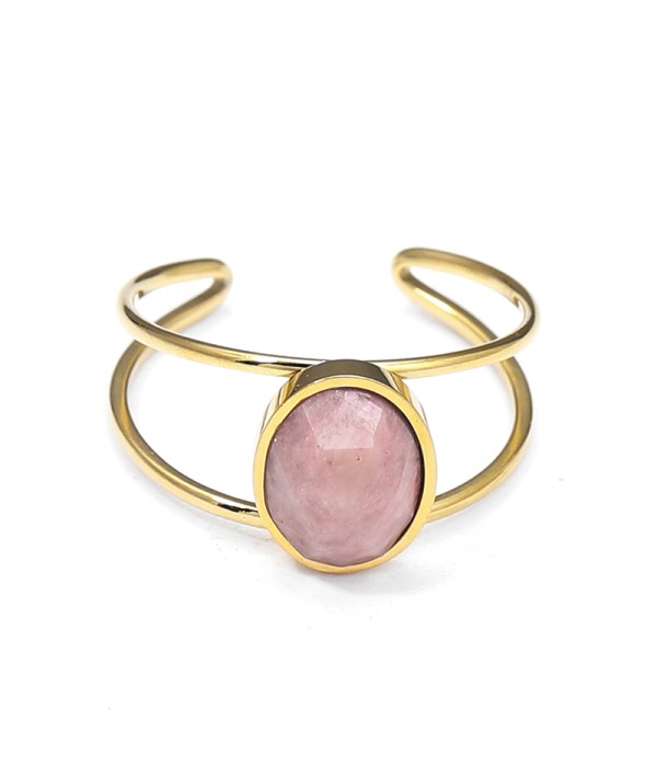 Anillo tipo brazalete con piedra ovalada