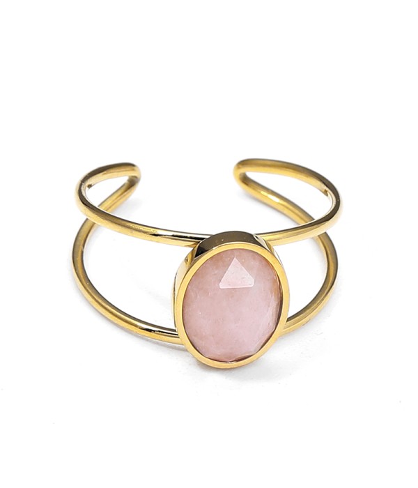 Anillo tipo brazalete con piedra ovalada