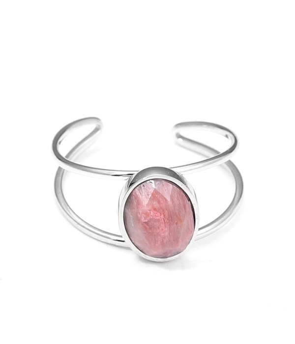 Anillo tipo brazalete con piedra ovalada