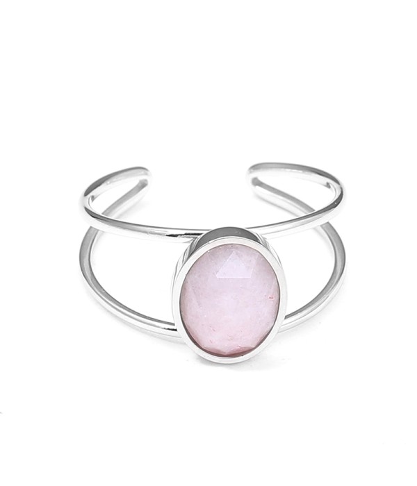 Anillo tipo brazalete con piedra ovalada