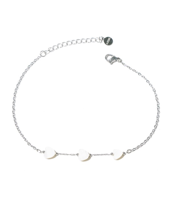 Tobillera plateada con corazón de nácar