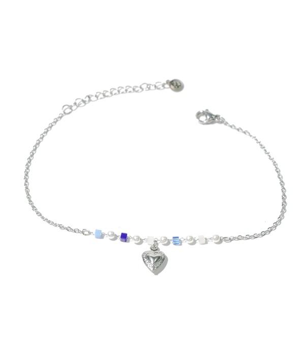Tobillera plateada con corazón y cuentas azules