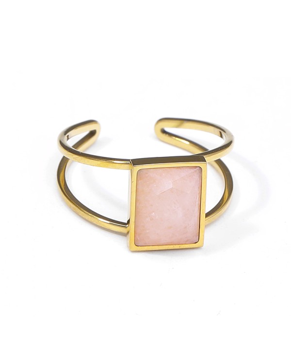 Anillo abierto dorado con piedra rectangular