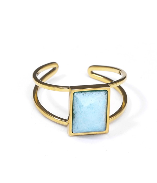 Anillo abierto dorado con piedra rectangular