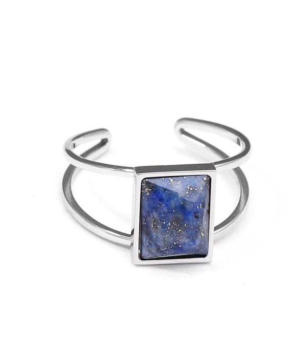 Anillo abierto plateado con piedra rectangular
