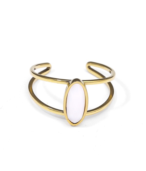 Anillo abierto dorado con piedra ovalada puntiaguda