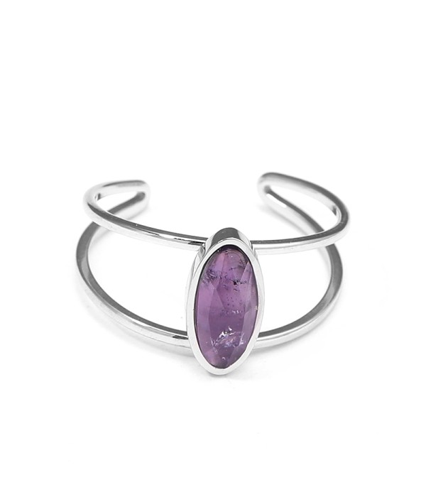 Anillo abierto plateado con piedra ovalada puntiaguda