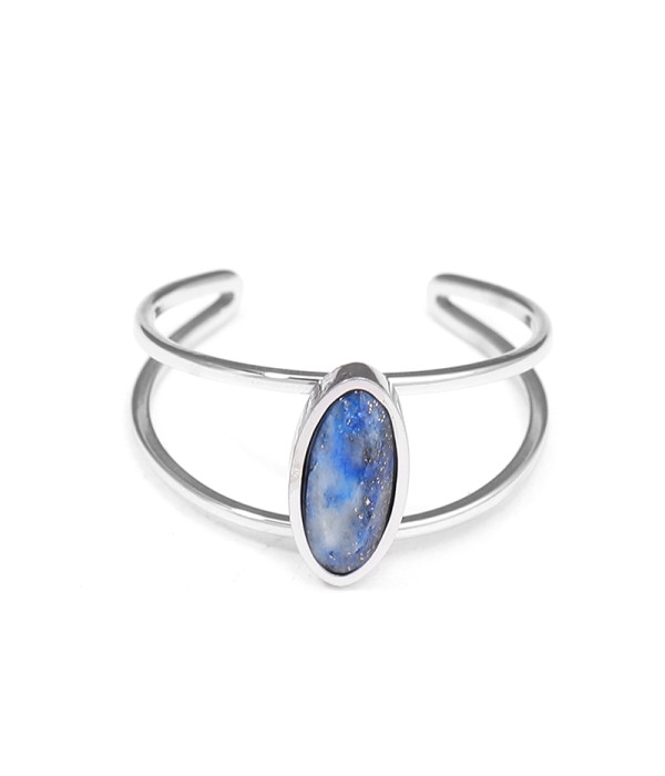 Anillo abierto plateado con piedra ovalada puntiaguda