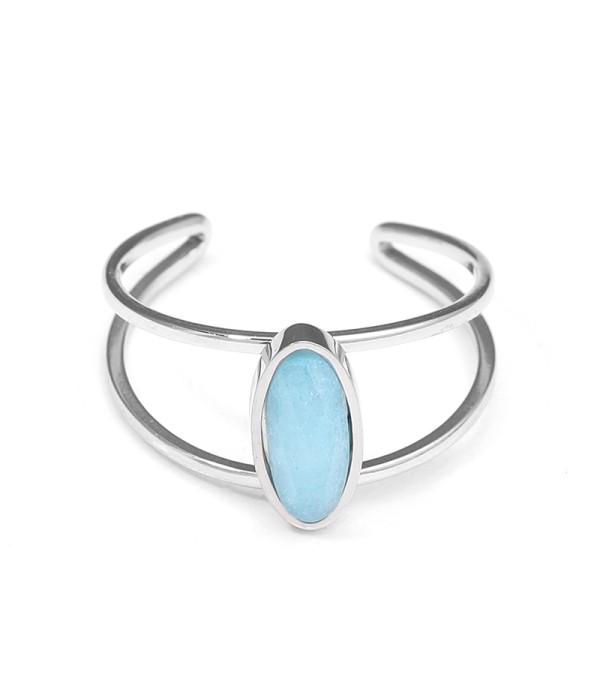 Anillo abierto plateado con piedra ovalada puntiaguda