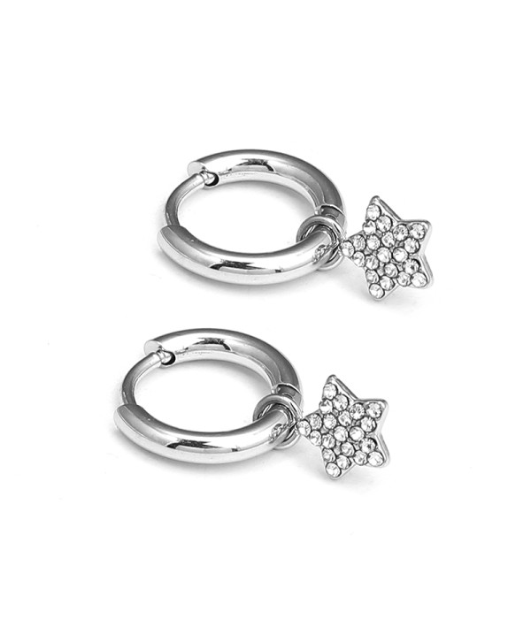 Pendientes de aros plateados con colgante estrella de circonitas