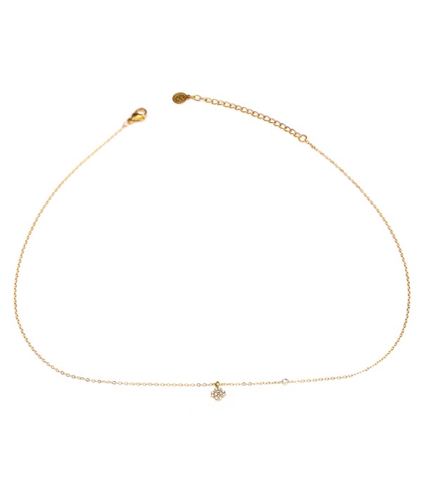 Collar dorado con trébol de circonitas