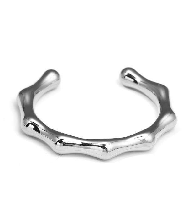 Pulsera rígida plateada estilo bambú