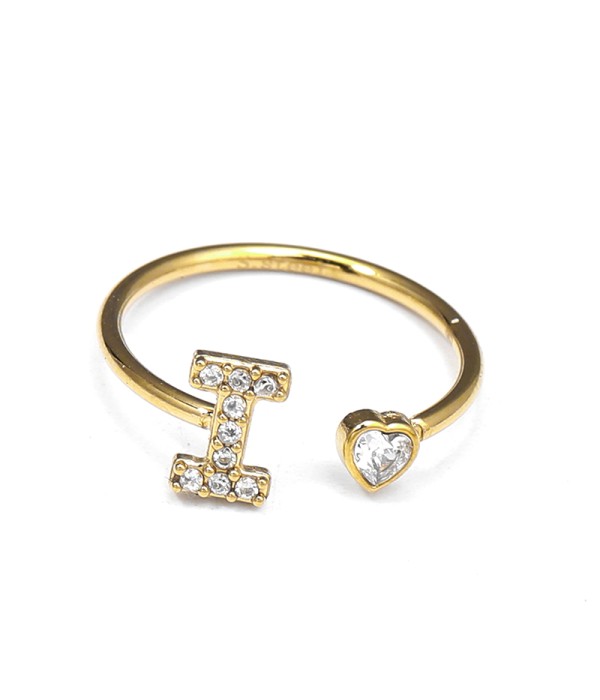 Anillo dorado con letra I y corazón de circonita