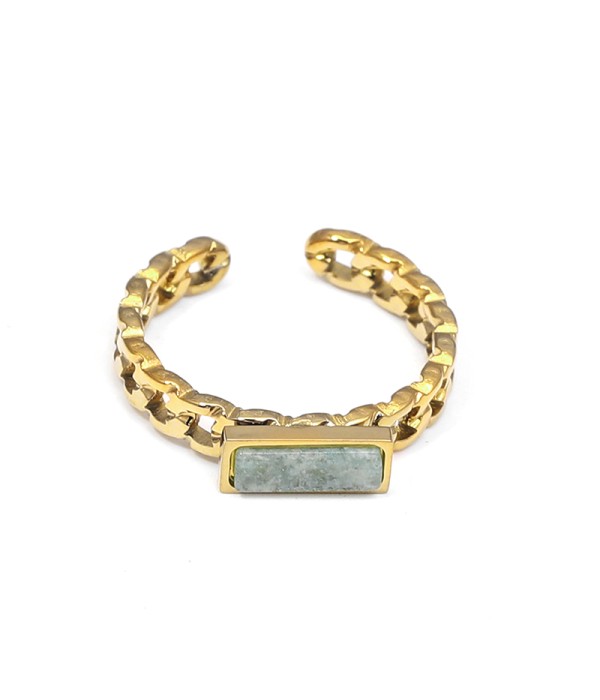 Anillo dorado tipo cadena con piedra rectangular
