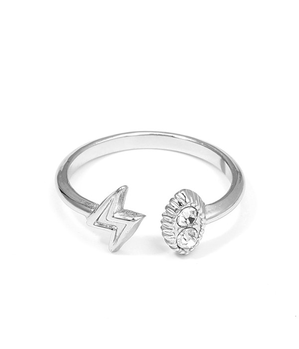 Anillo con rayo y ojo con circonitas