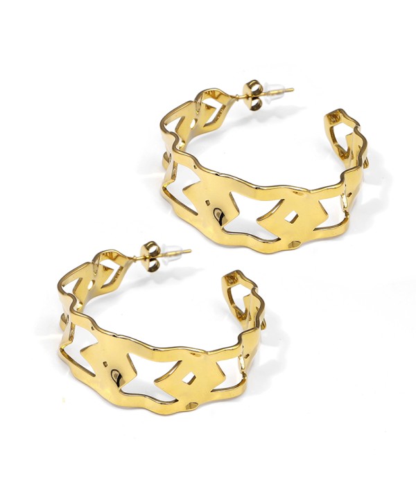 Pendientes aro dorado calado con motivo geométrico